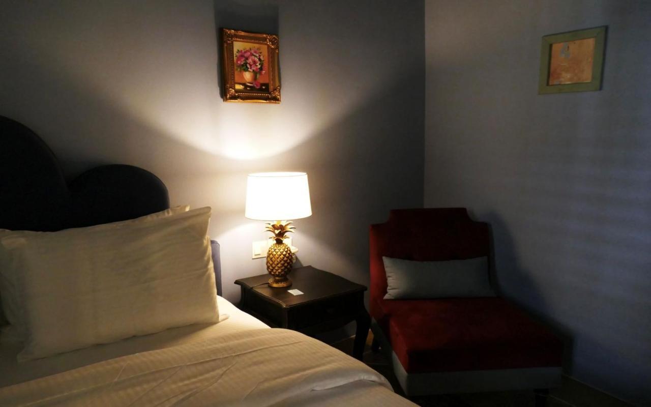 Madama Hotel